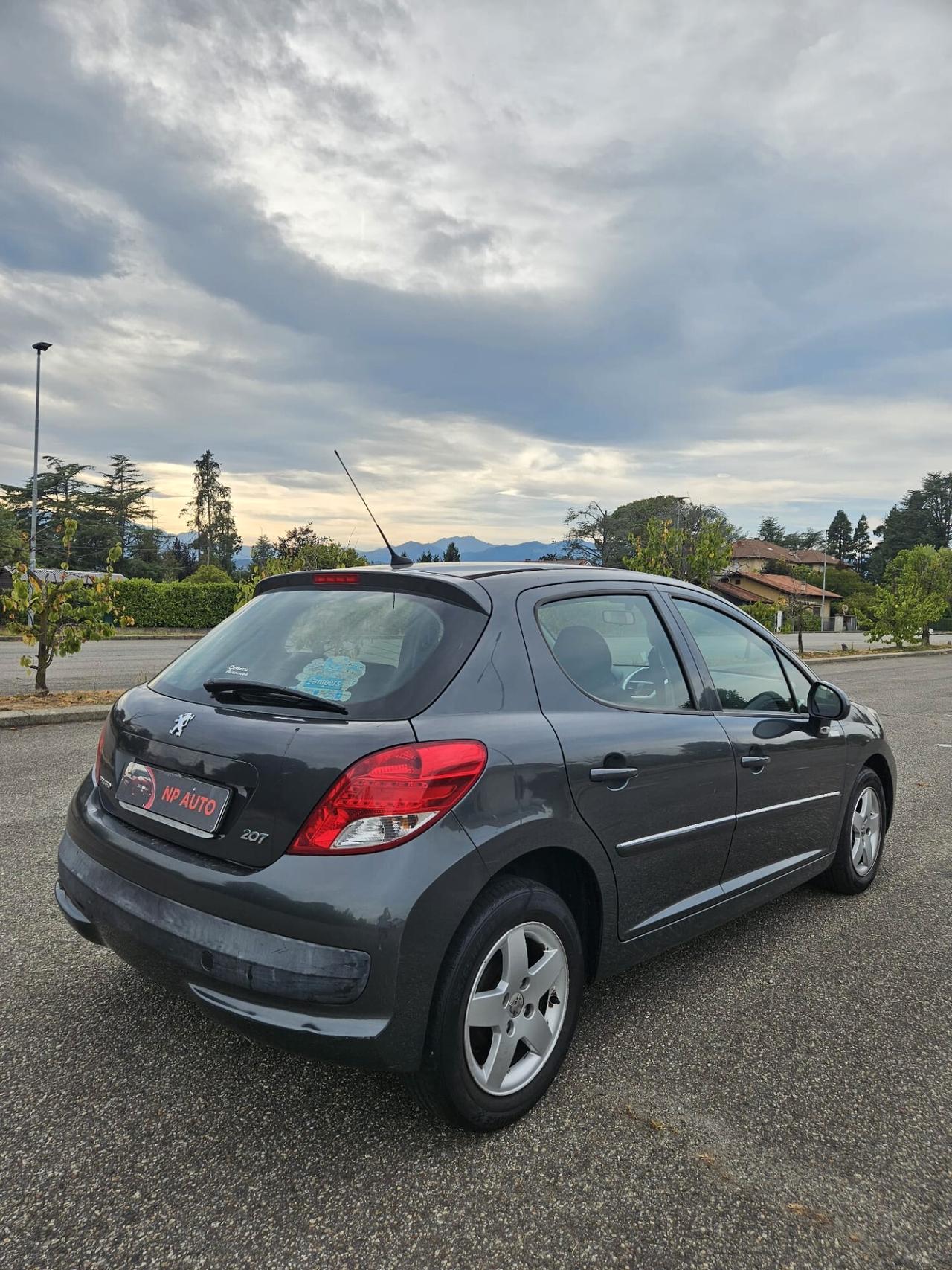 Peugeot 207 NEOPATENTATI