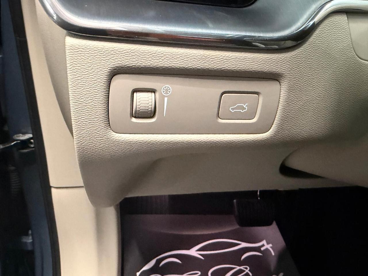 VOLVO XC60 2.0 D 190CV NAVI CAM LED XENO CRUIS 2018