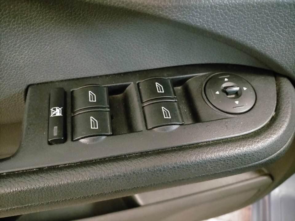 FORD C-MAX 1.6 16V Ghia