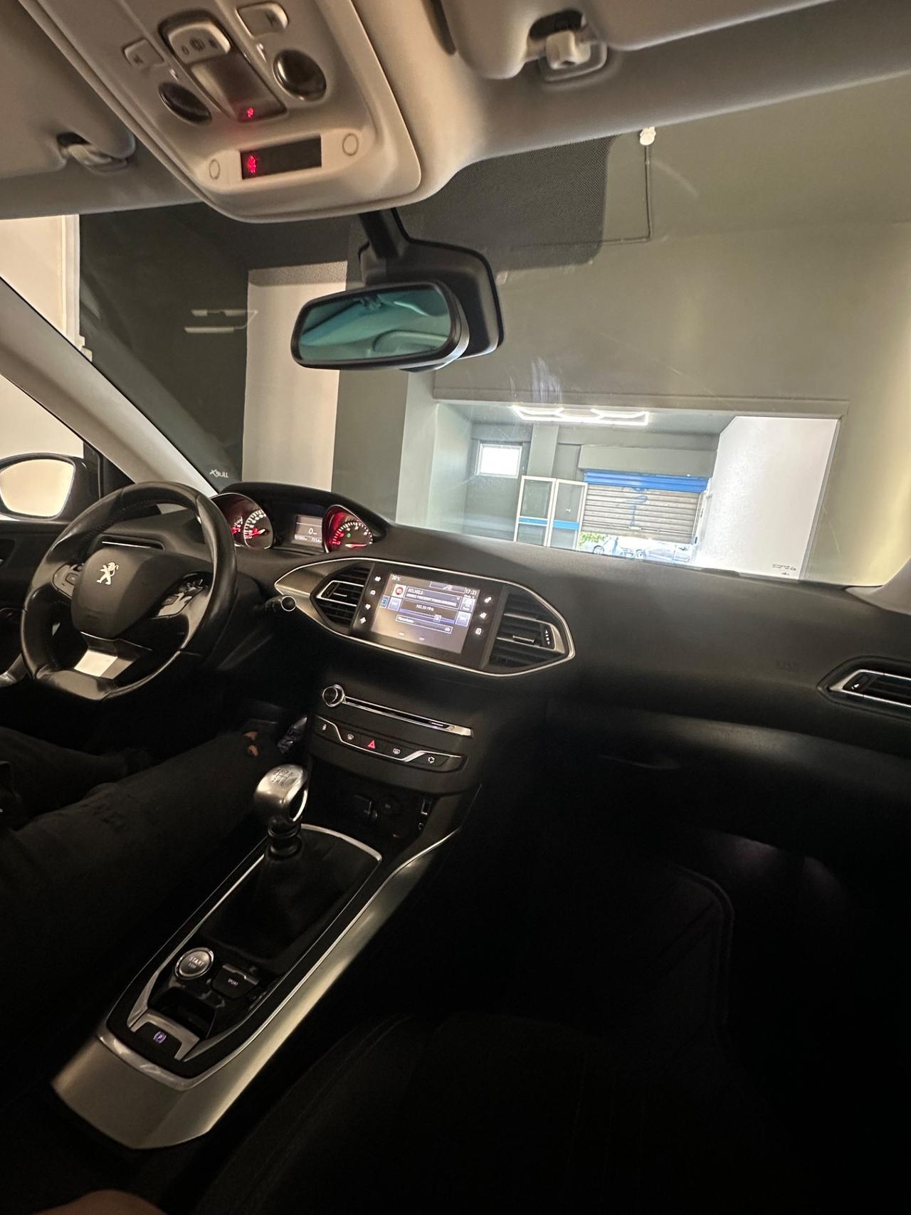Peugeot 308 BlueHDi 150 S&S Allure