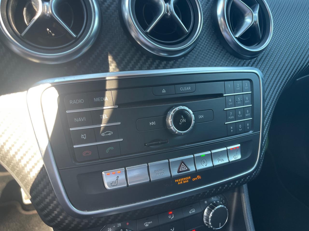 Mercedes Benz A200d Premium AMG Night 2.2 CDI 136cv