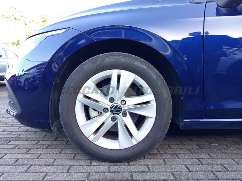 Volkswagen Golf VIII 2020 2.0 tdi Life 115cv dsg