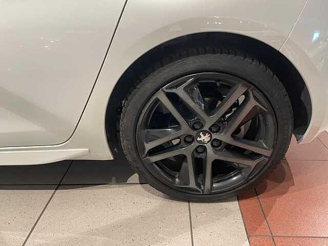 Peugeot 308 BlueHDi 120 S&S EAT6 GT Line