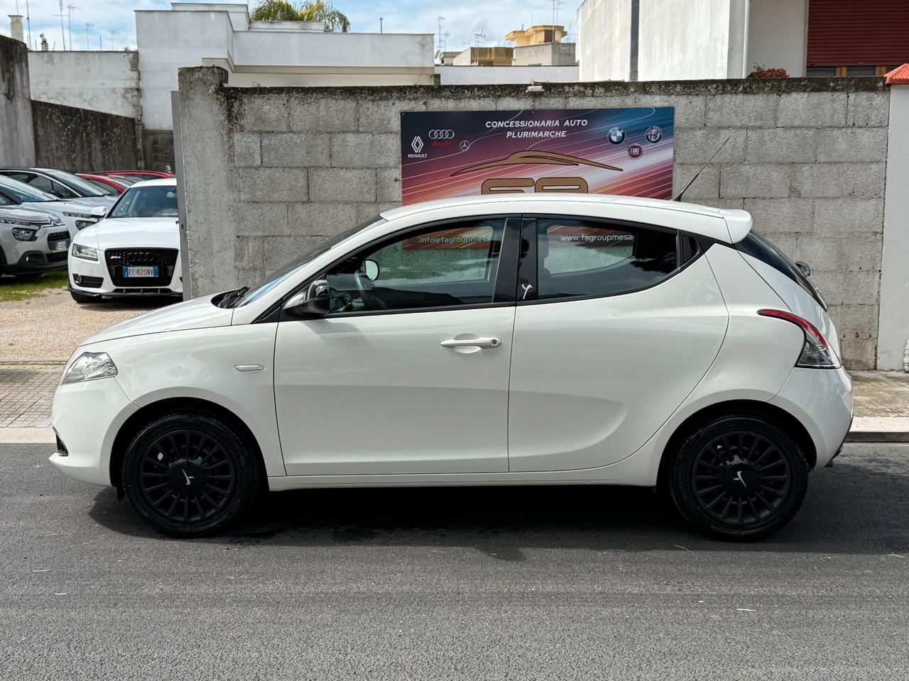 Lancia Ypsilon 1.2 69CV Elefant Bianco *KM 60.000