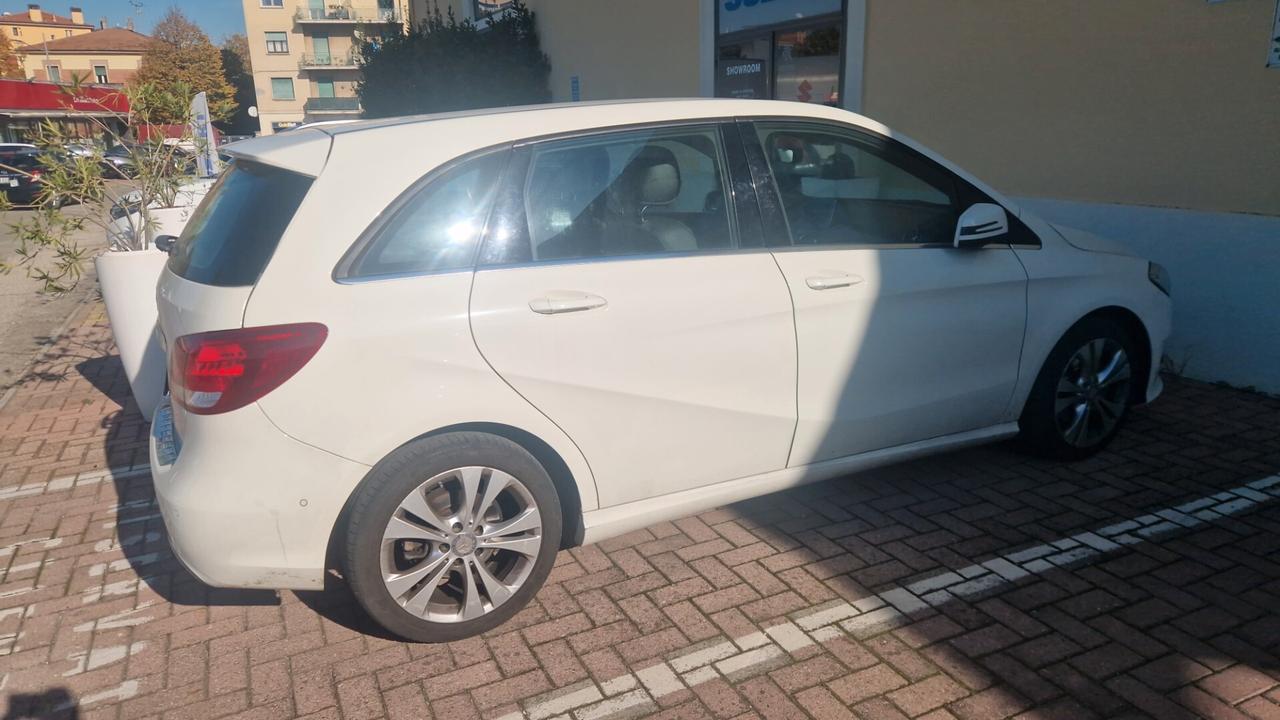 Mercedes-benz B 180 Premium perfetta e garantita 12 M
