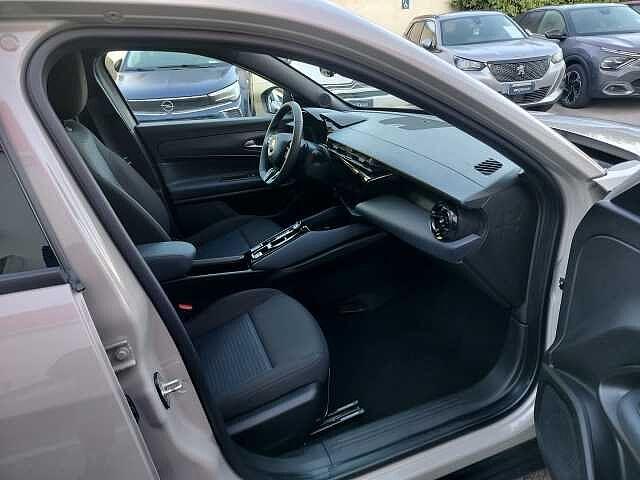 Alfa Romeo Junior 1.2 136 CV Hybrid eDCT6