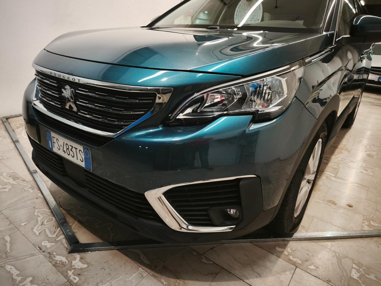 Peugeot 5008 1.5 HDi 130 CV