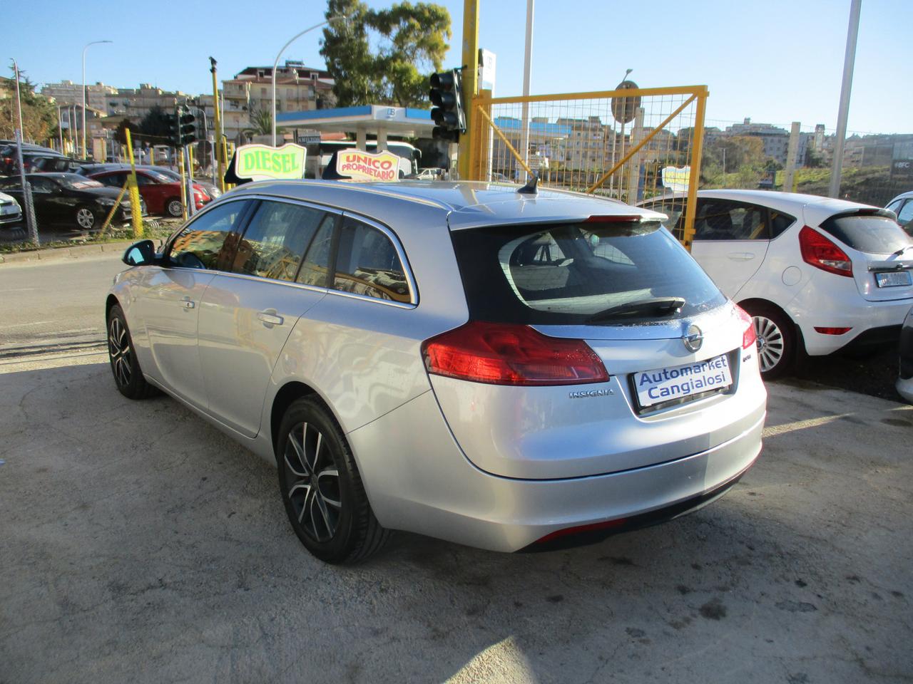 Opel Insignia 2.0 CDTI Sports Tourer Cosmo 2011