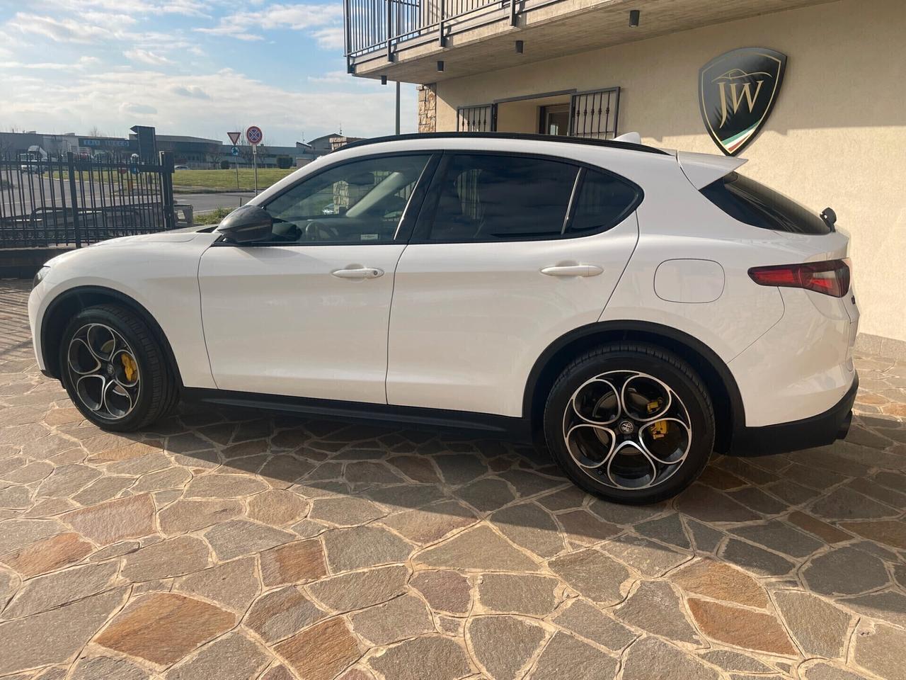Alfa Romeo Stelvio 2.2 Turbodiesel 210 CV AT8 Q4 Executive
