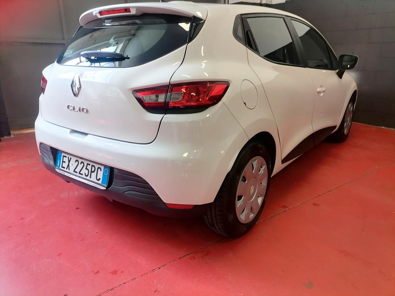 Renault Clio 1.2 75CV 5 porte Costume National