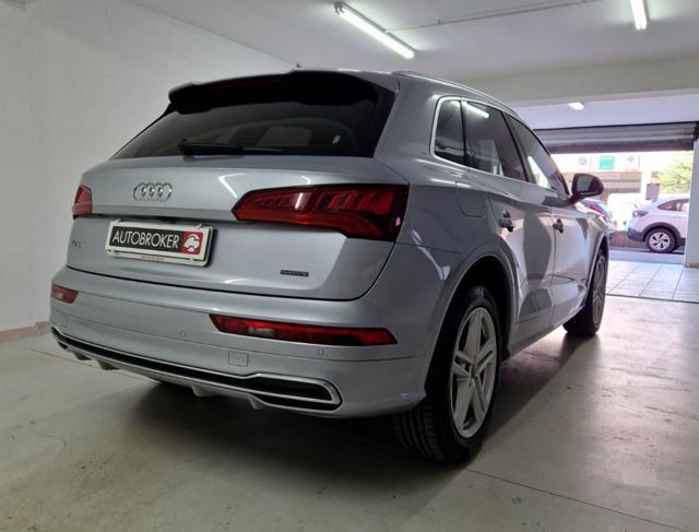 AUDI Q5 40 TDI quattro S line plus