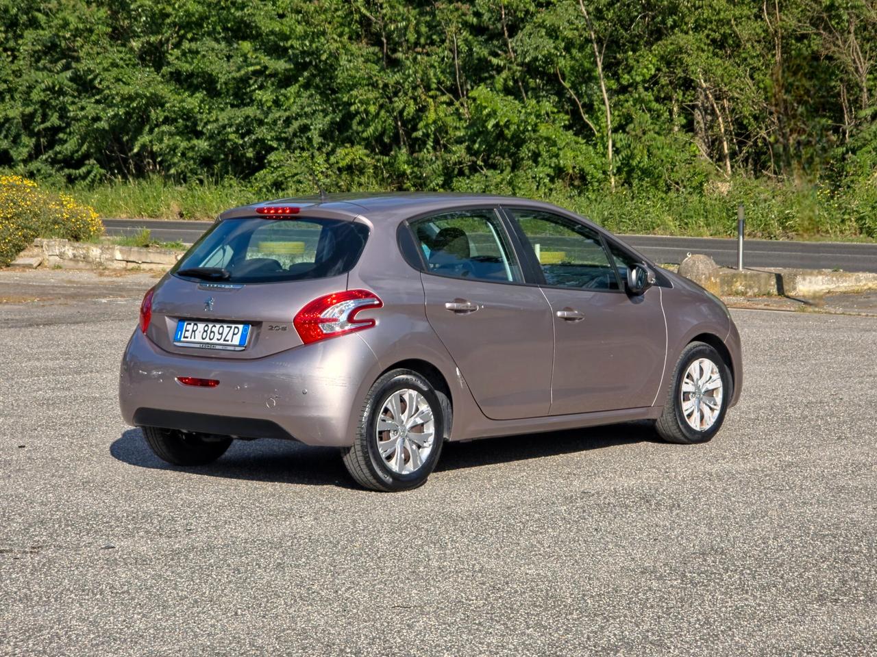 Peugeot 208 1.2 VTi 82 CV 5 porte Allure 2013-E5B Manuale NEO