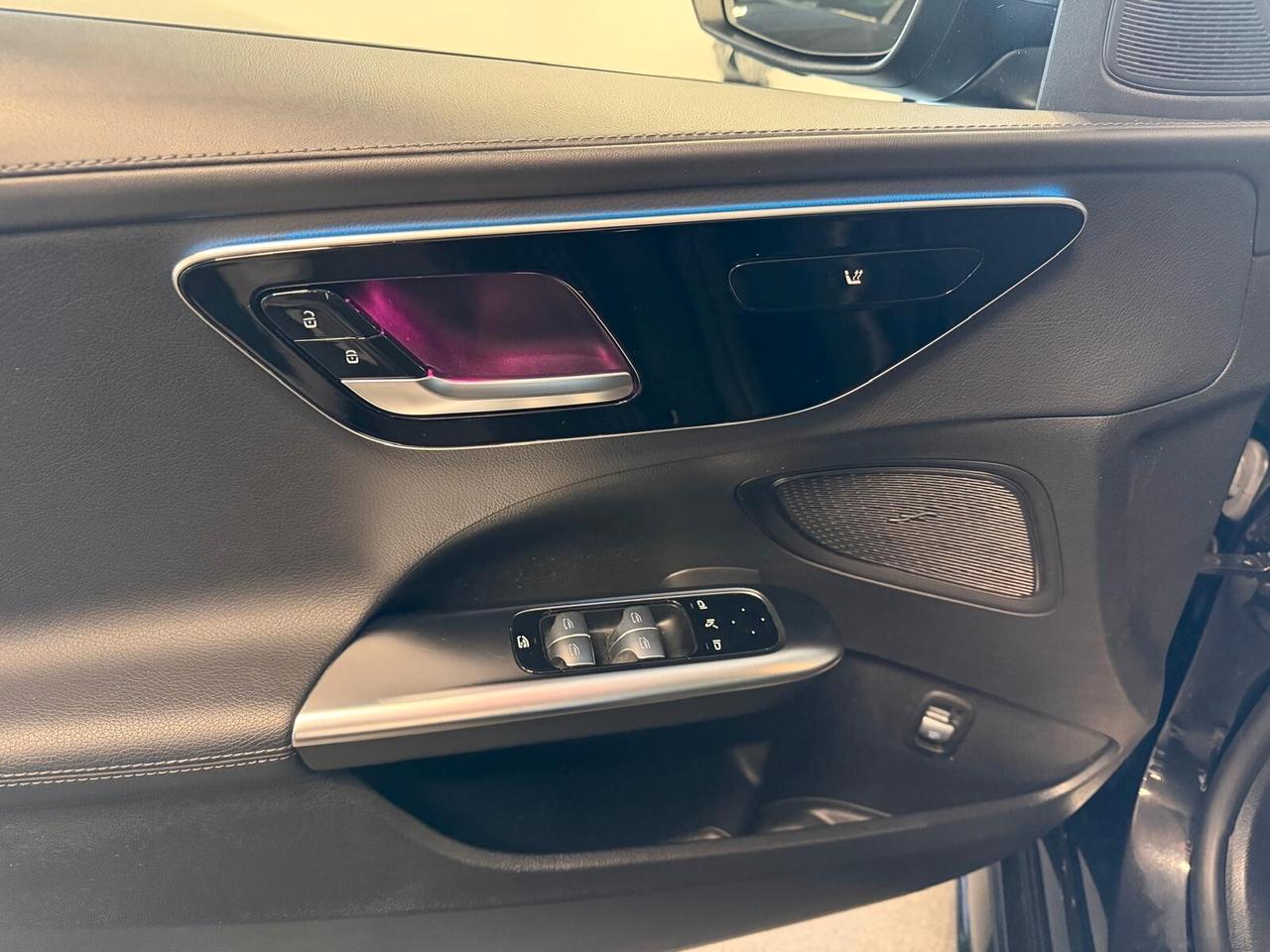 MERCEDES-BENZ CLASSE C300 S.W. PREMIUM AMG 2.0 265CV PELLE NAVI CAM ANNO 2022