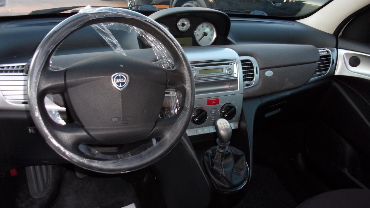 Lancia Ypsilon 1.4 Oro Ecochic GPL
