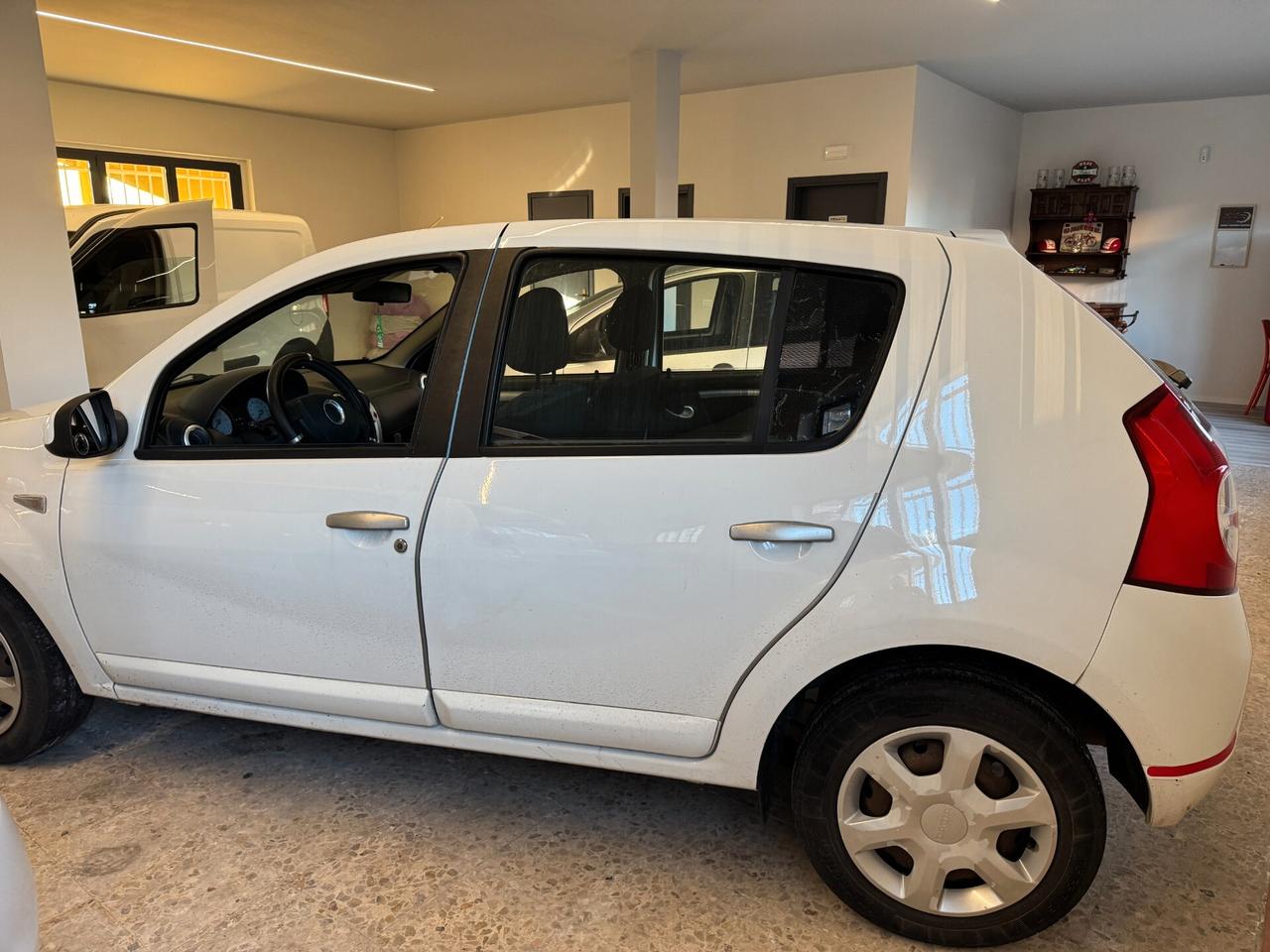 Dacia Sandero 1.4 8V GPL Lauréate Neopatentati