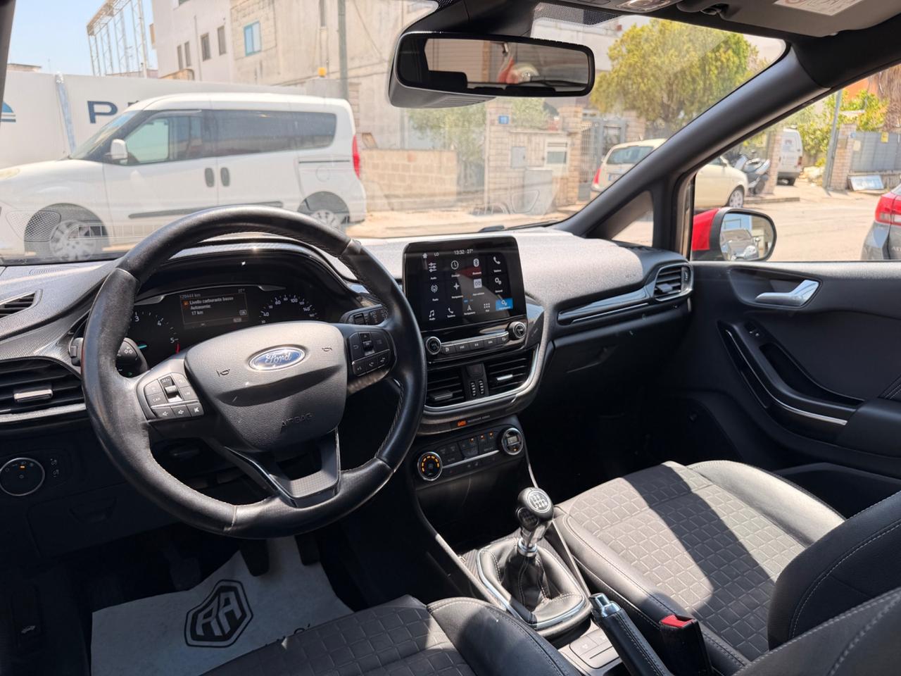 Ford Fiesta Active 1.5 TDCi-2018 LED/NAVI/17"
