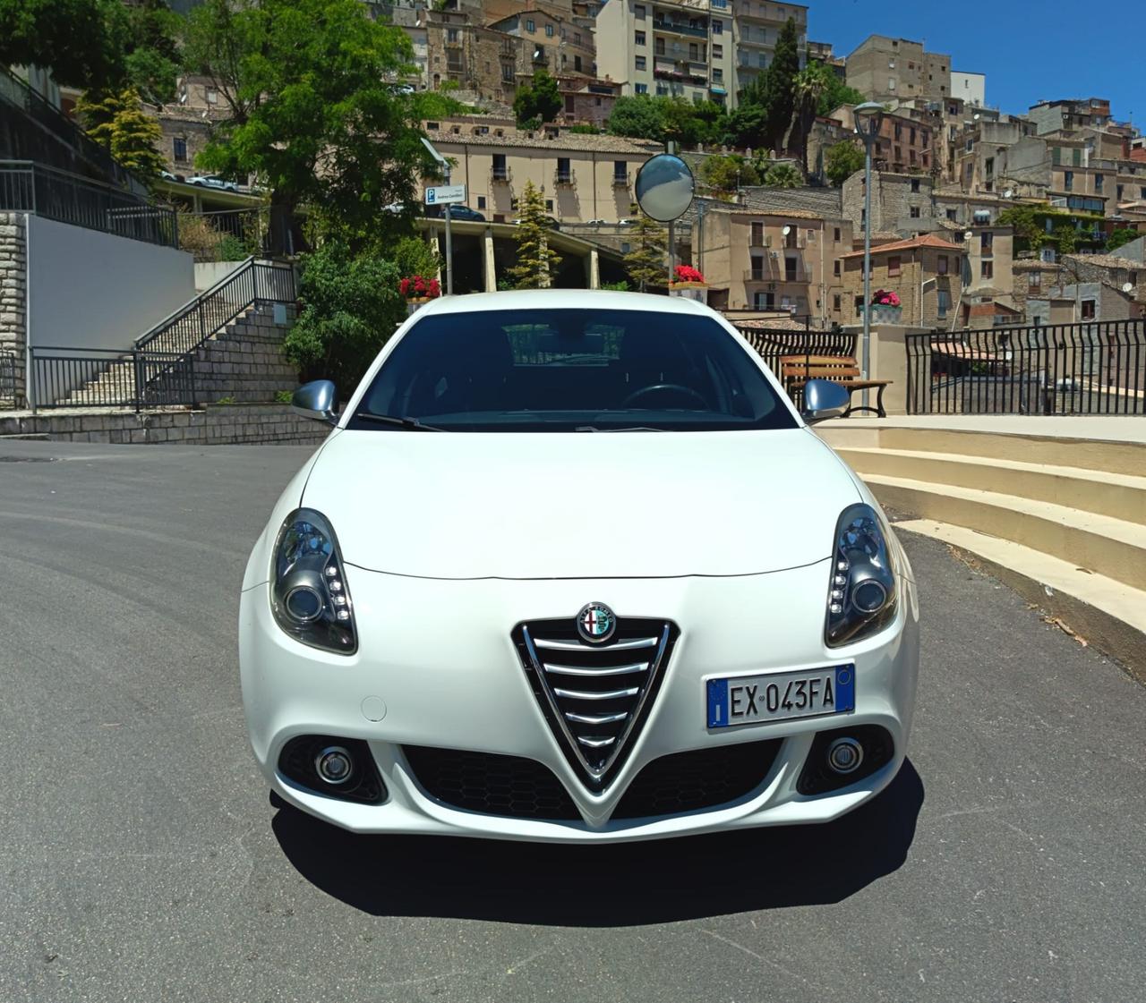 Alfa Romeo Giulietta 1.6 JTDm-2 105 CV Distinctive