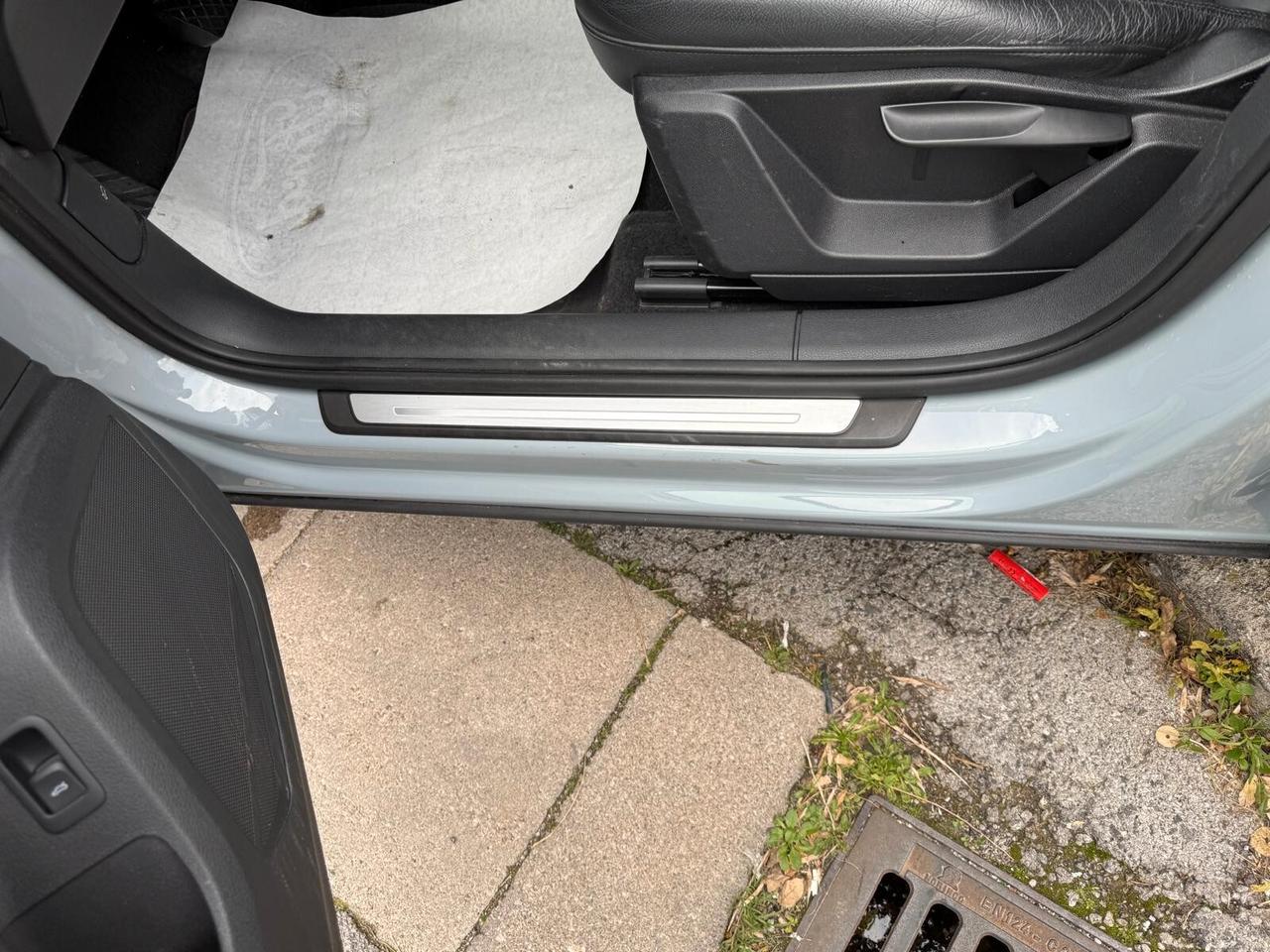 Audi Q2 30 TDI cockpit pelle led