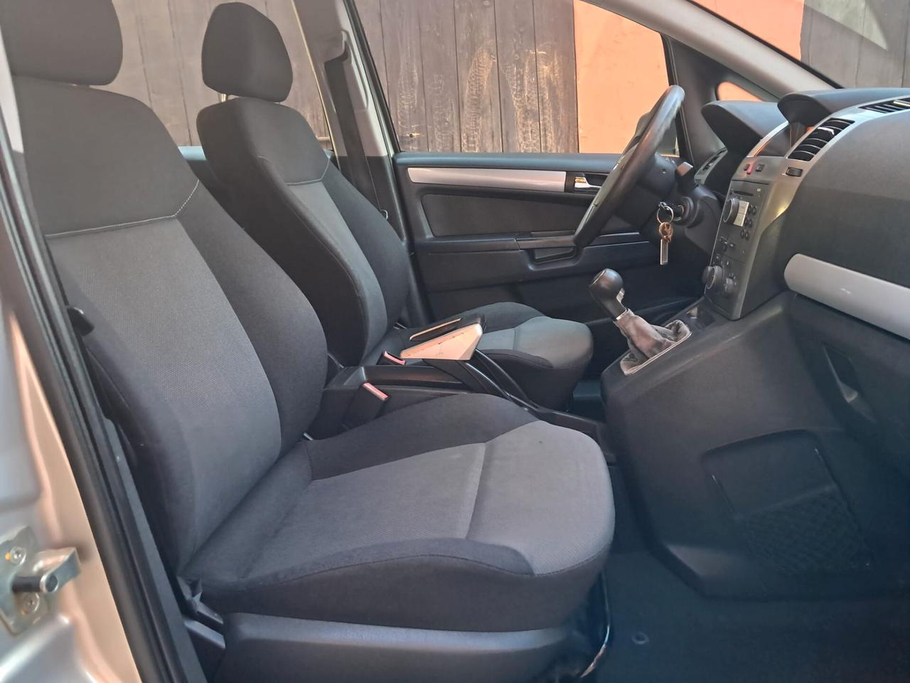 Opel Zafira 1.6 16V Twinport Cosmo benzina neop