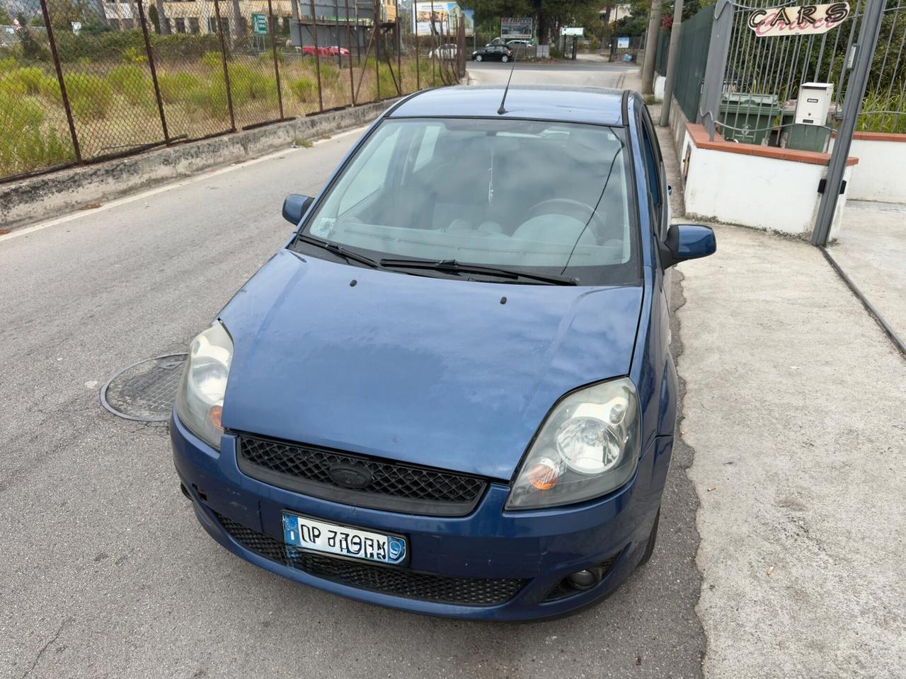 Ford Fiesta 1.4 5p