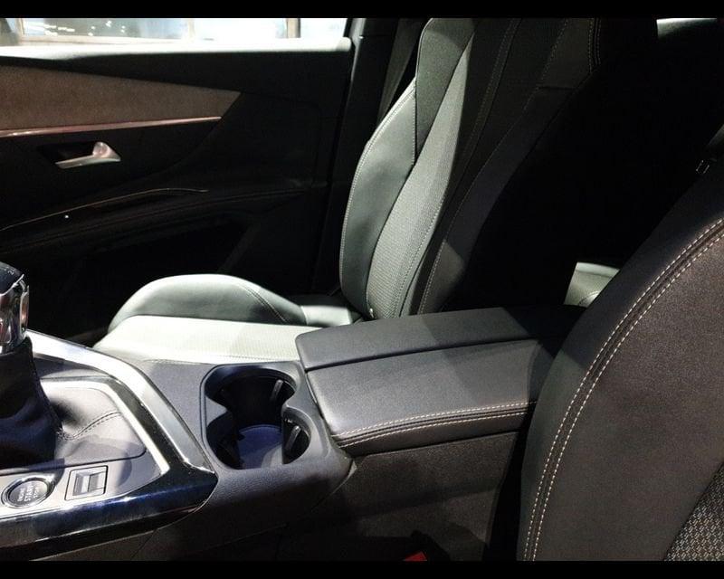 Peugeot 3008 2ª serie PureTech Turbo 130 S&S GT