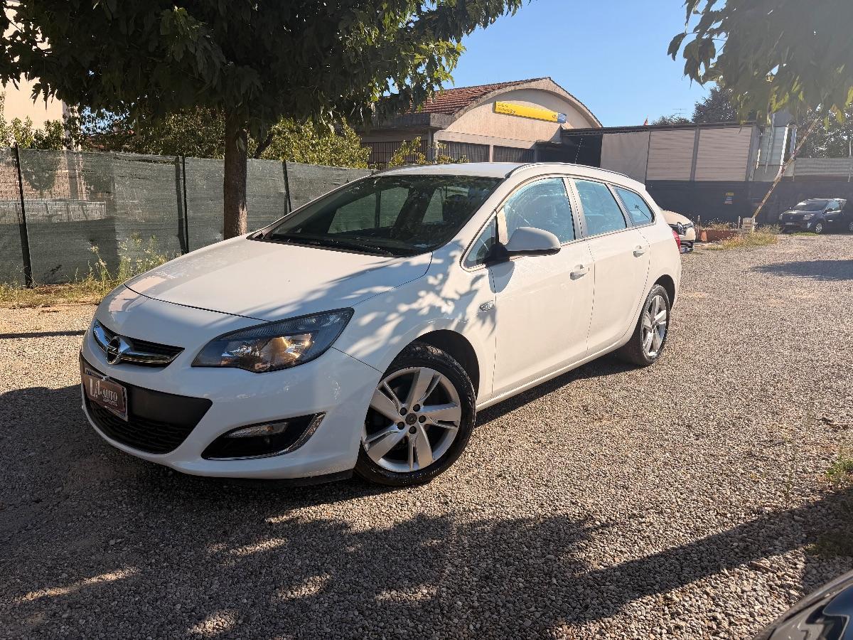 OPEL - Astra Station Wagon Sports Tourer 1.4 t. Cosmo Gpl Tech 140cv