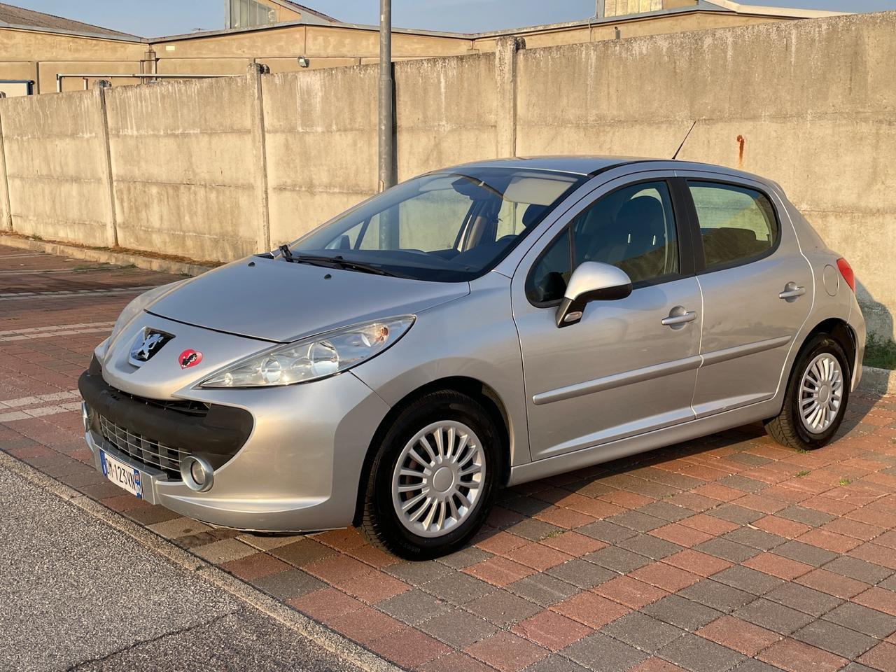 Peugeot 207 1.4 VTi 95CV 5p. Energie