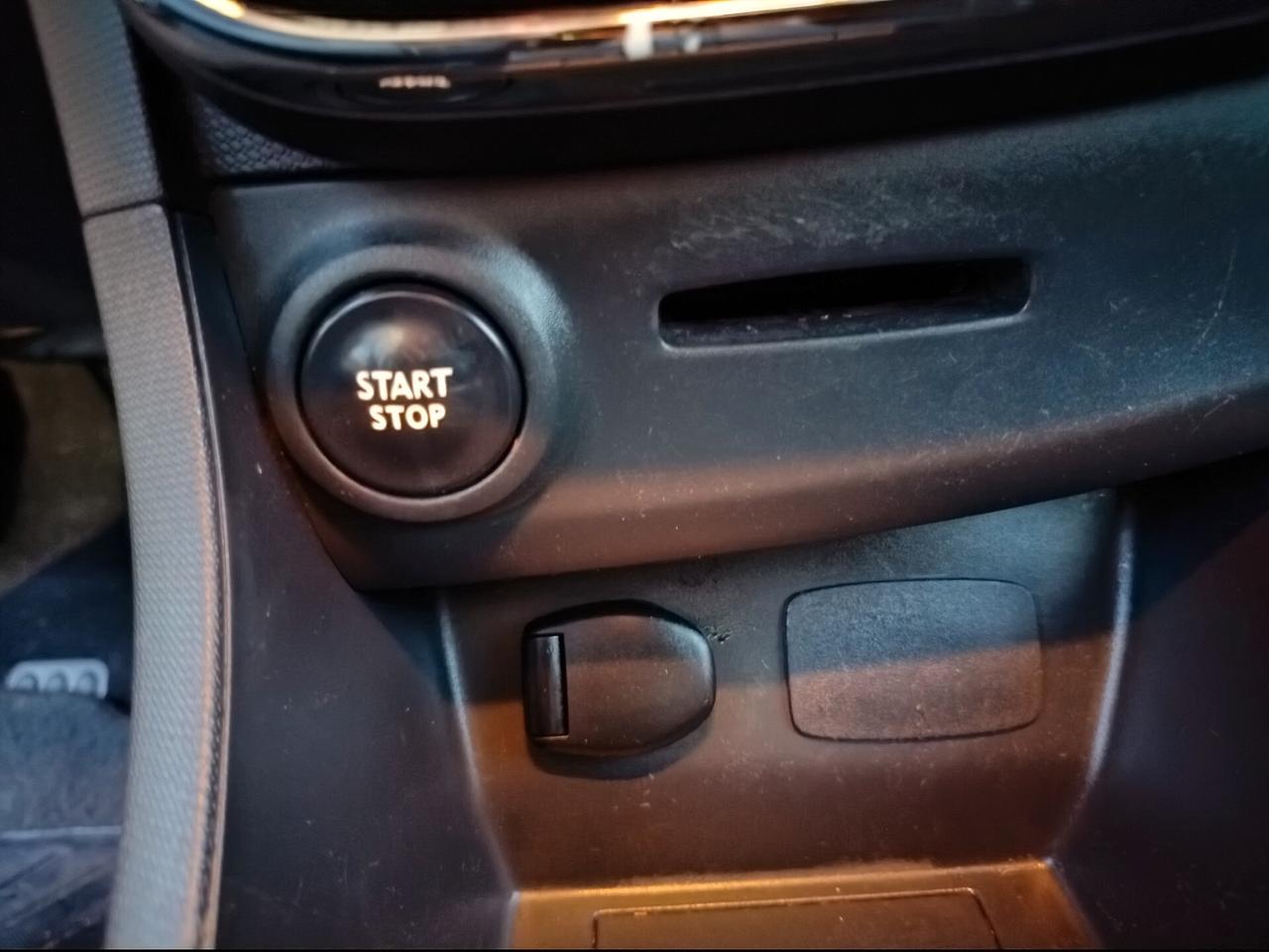 Renault Clio 0.9 TCe 12V 90CV Start&Stop 5 porte Energy