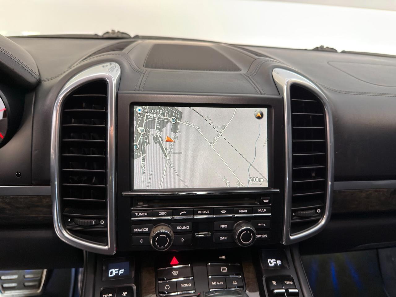 Porsche Cayenne 3.0 V6 240CV TIPTRONIC TETTO FULLOPT APPLECARPLAY