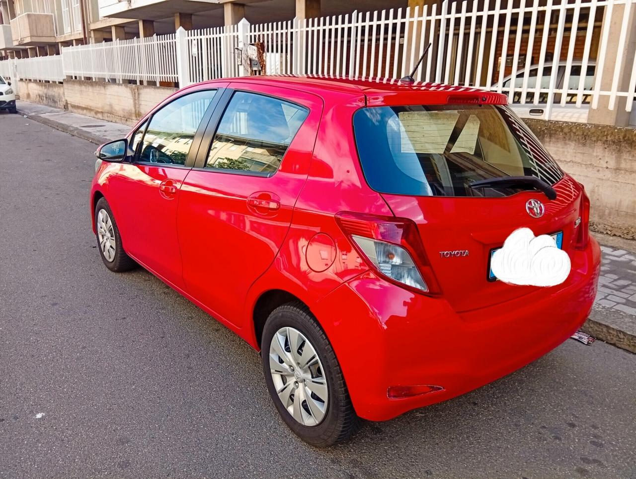 Toyota Yaris 1.0 5 porte Lounge