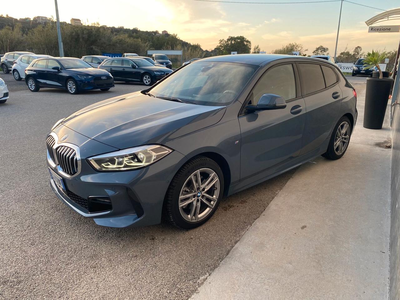 Bmw 118 118d 5p. Msport