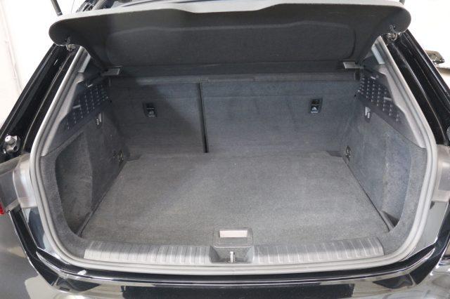 AUDI A3 SPB 30 g-tron S tronic Business Advanced
