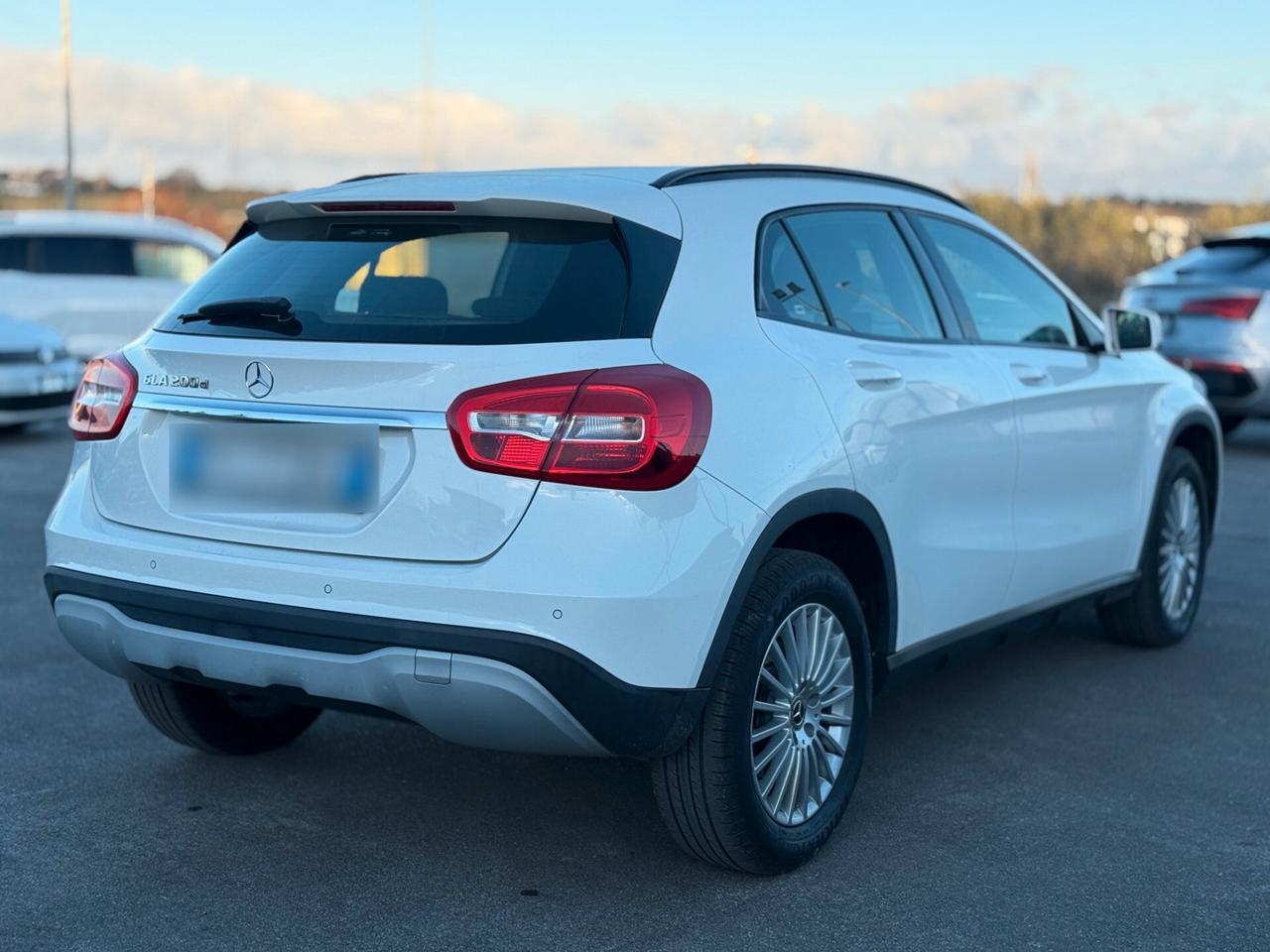 Mercedes-benz GLA 200 d Automatic 4Matic Premium