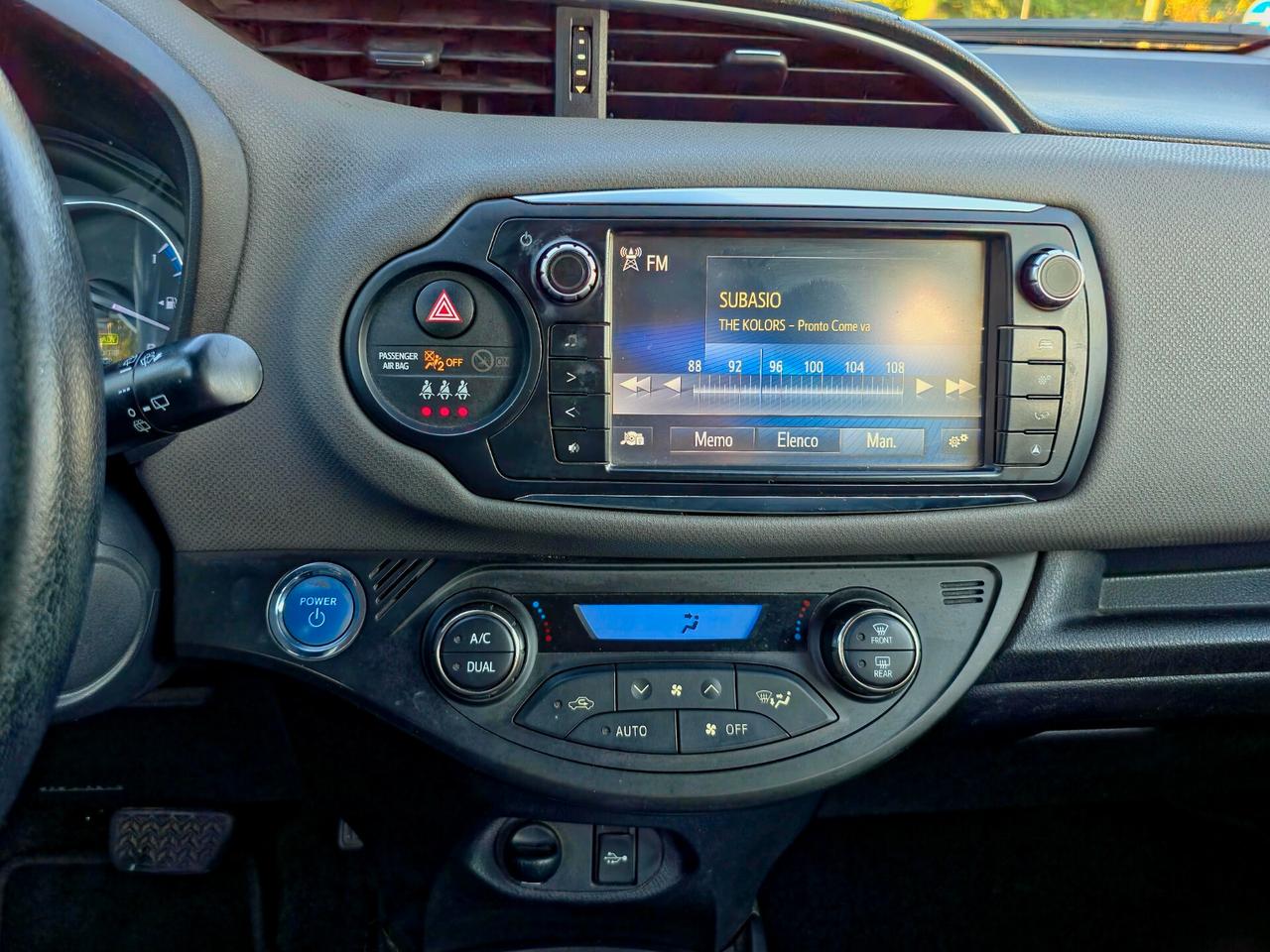 Toyota Yaris 1.5 Hybrid 5 porte Active 2016-E6B Automatico NEO