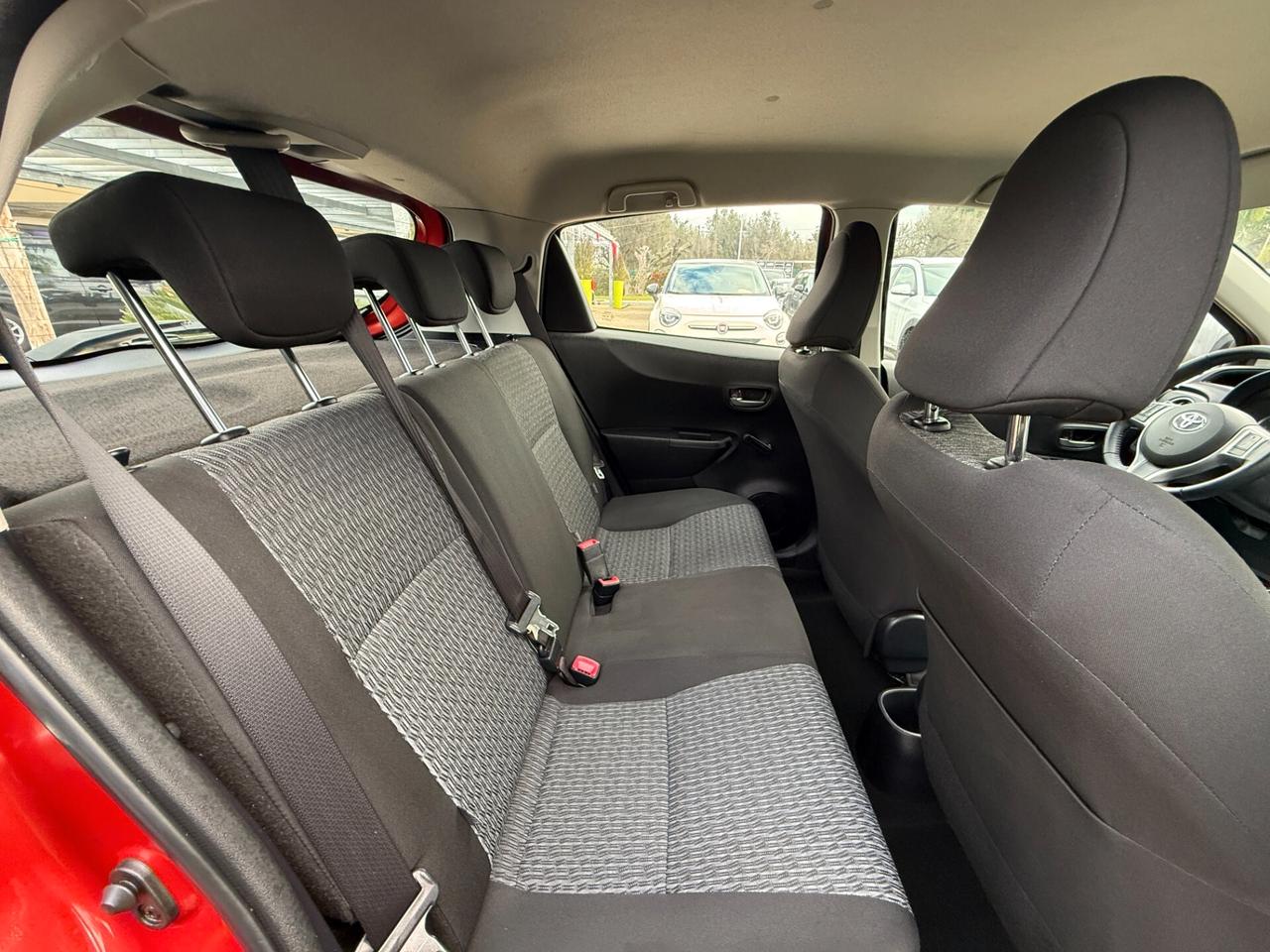 Toyota Yaris 1.4 D-4D 90 Cv 5 porte Lounge Navi