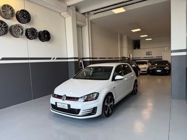 Volkswagen Golf GTI Performance 2.0 TSI DSG 5p. BlueMotion Technology
