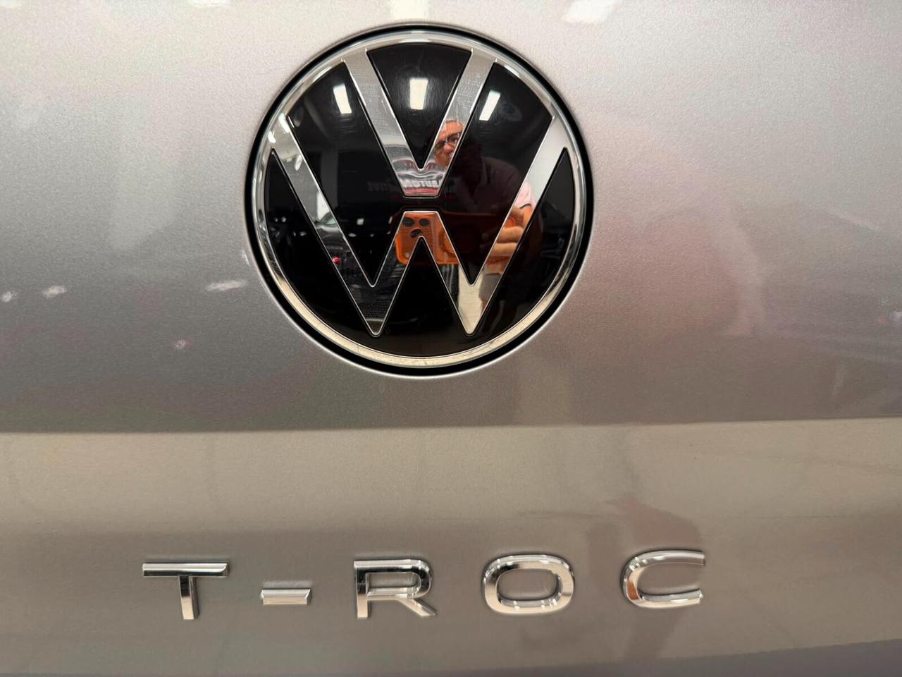 Volkswagen T-Roc 2.0 TDI SCR 150 CV DSG R-Line RATE DA 300 € AL MESE