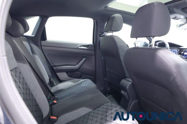 VOLKSWAGEN Taigo 1.0 TSI 115 CV R-LINE FARI LED TETTO PANORAMA