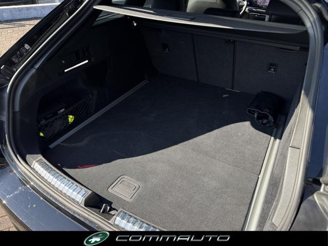 AUDI A6 Avant TDI S tronic quattro S line edition ONE