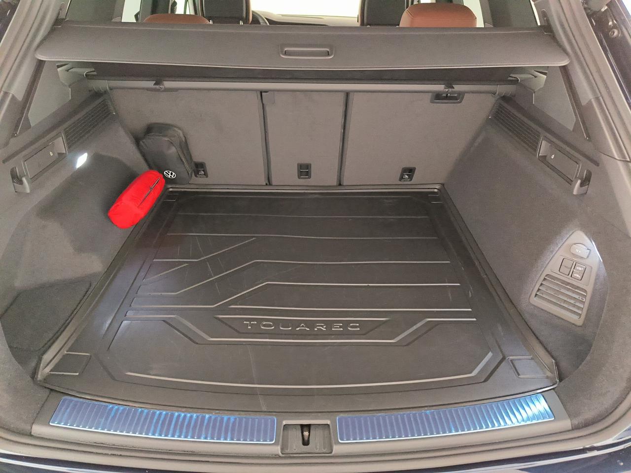 Volkswagen Touareg 3.0 v6 tdi scr r-line 231cv auto