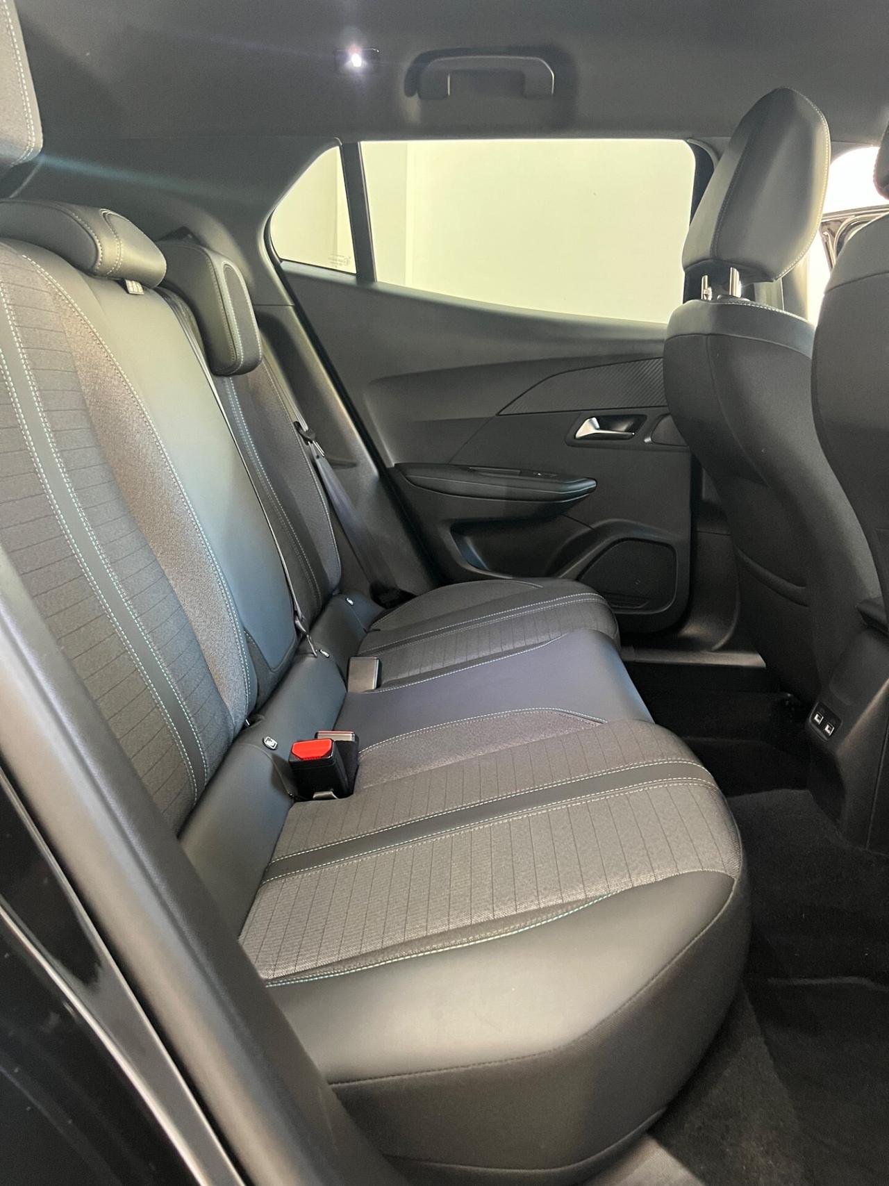 Peugeot 2008 BlueHDi 130 S&S EAT8 Allure Pack