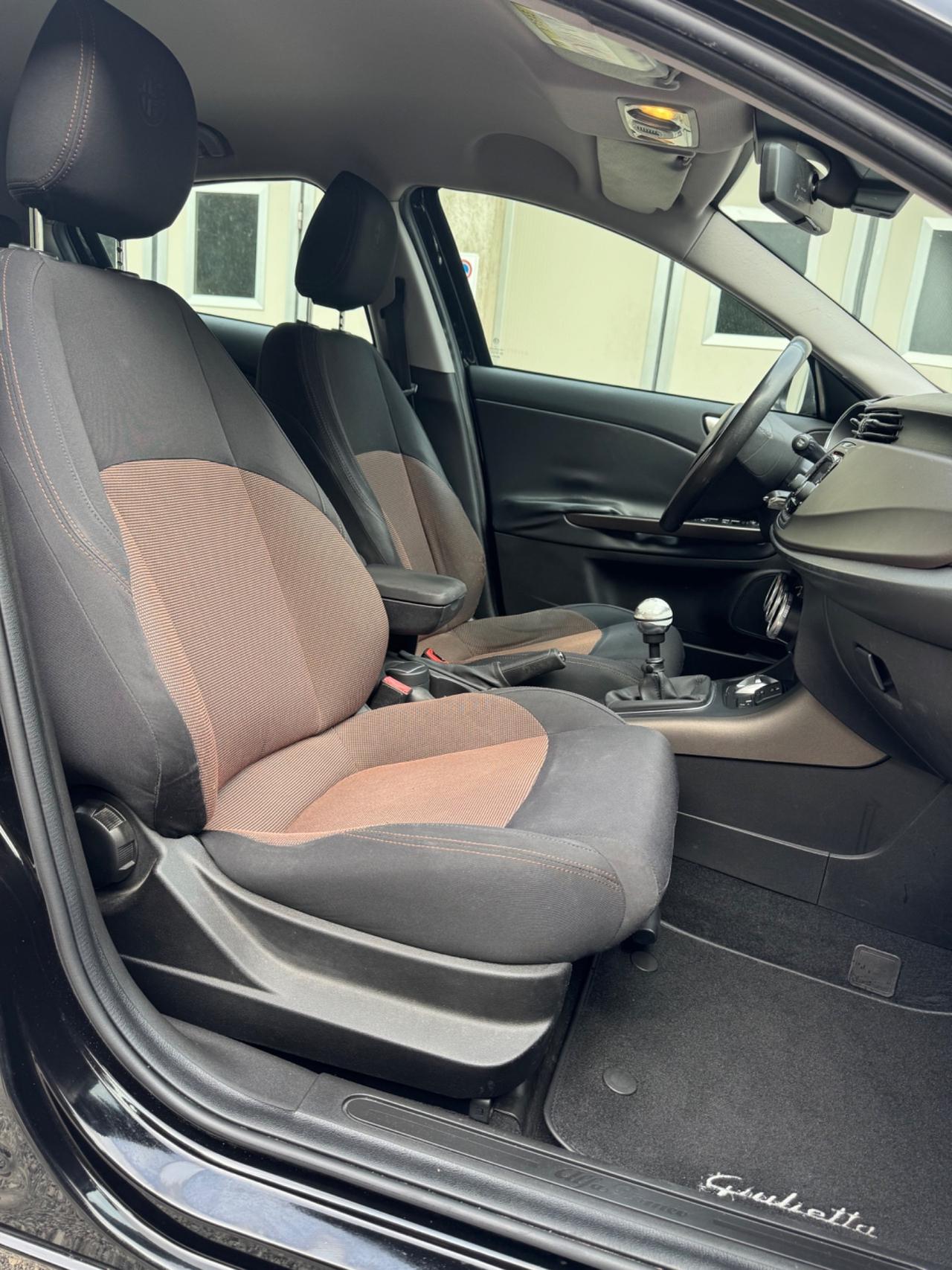 Alfa Romeo Giulietta 1.6 JTDm-2 105 CV Exclusive