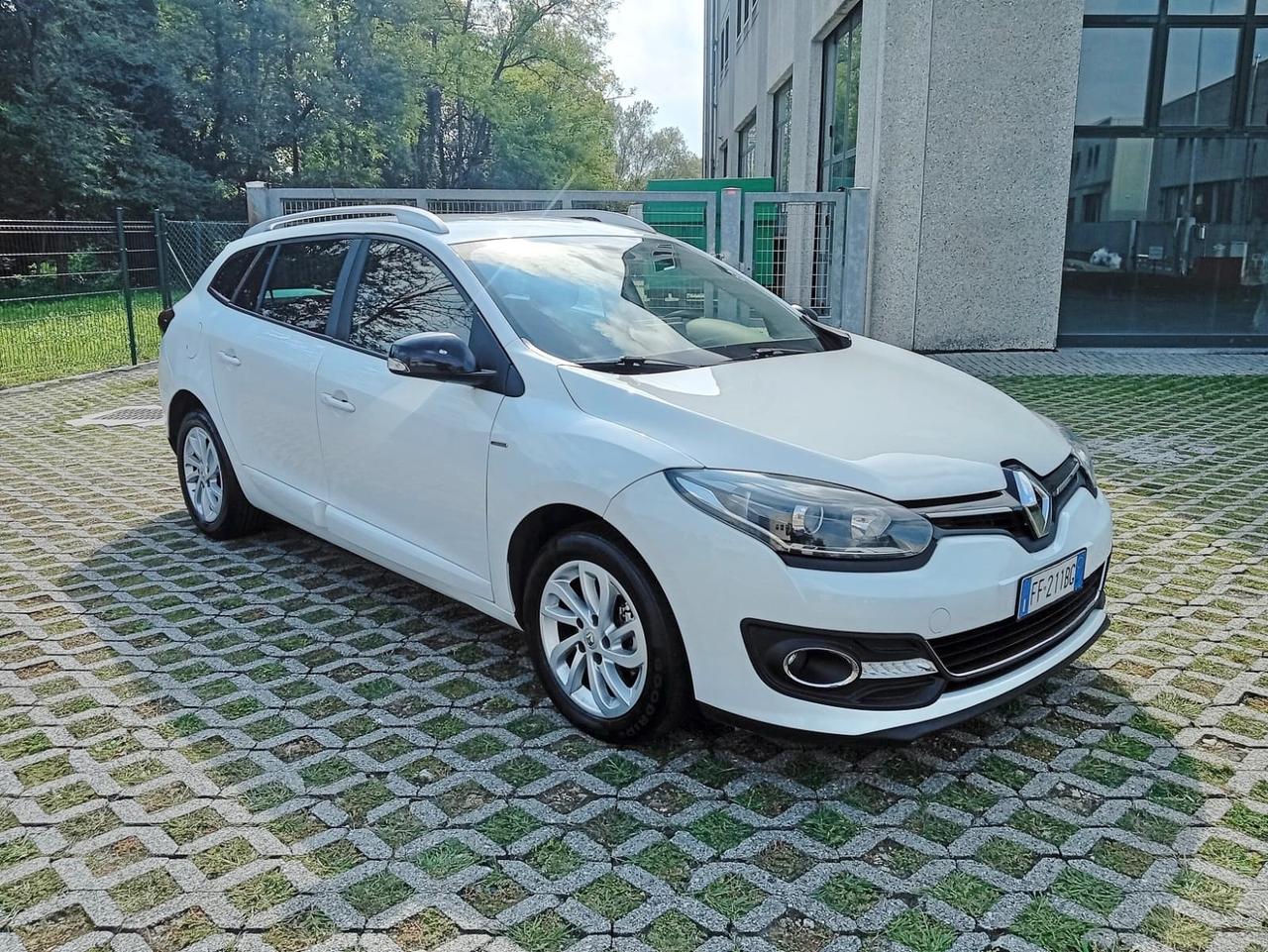 Renault Megane dCi 110CV Start&Stop*Apple car play*Euro 6