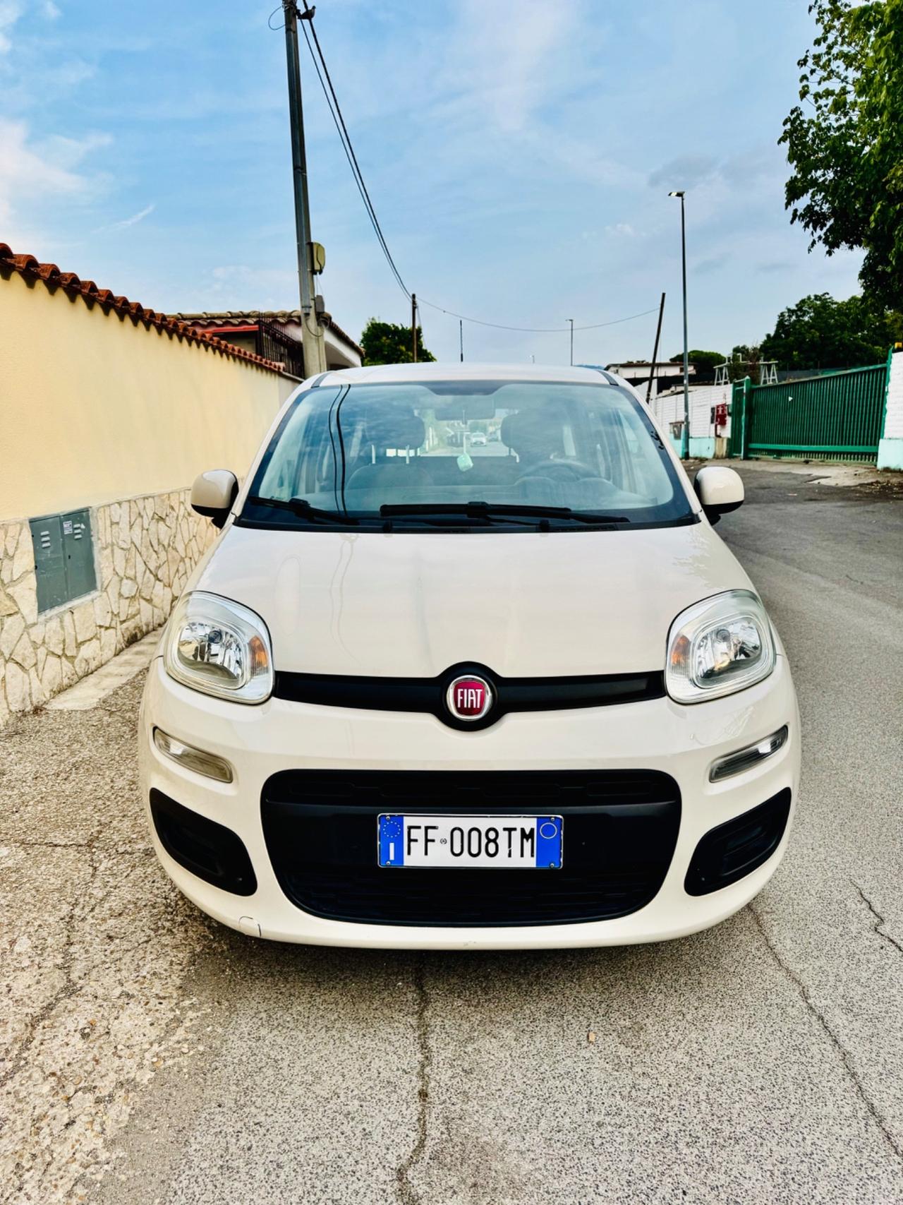 Fiat Panda 1.2 Lounge 2017 uniproprietaria