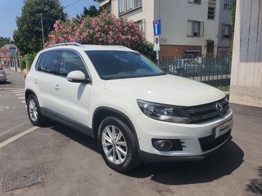 Volkswagen Tiguan 2.0 TDI 140 CV Sport & Style BlueMotion Technology 4x4