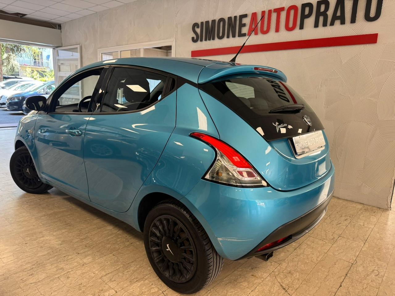 Lancia Ypsilon 1.2 69 CV 5 porte GPL Ecochic Gold -neopatentati