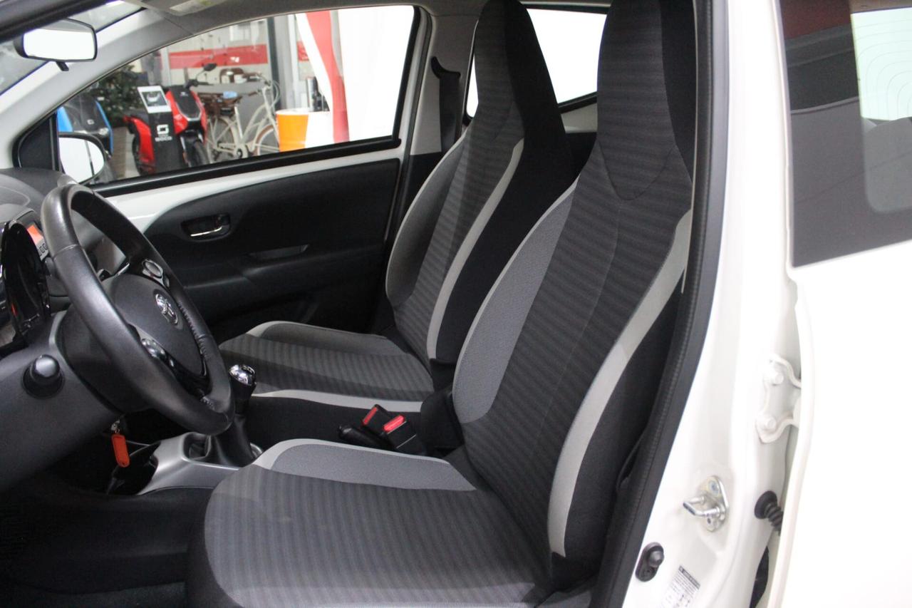Toyota Aygo 1.0 VVT-i 72 CV 5 porte x-cool