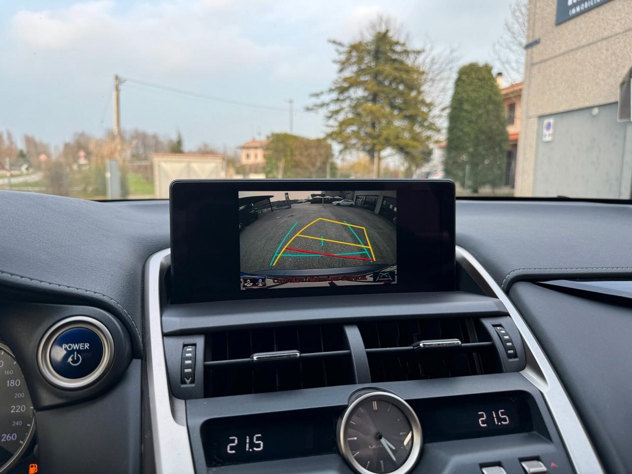 Lexus NX 300h Hybrid 4WD Business FULL OPTIONAL