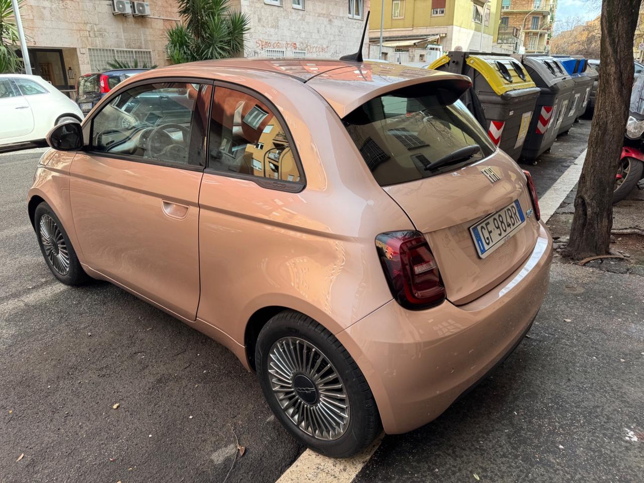 Fiat 500 500e Berlina 42 kWh Icon Led sensori parcheggio