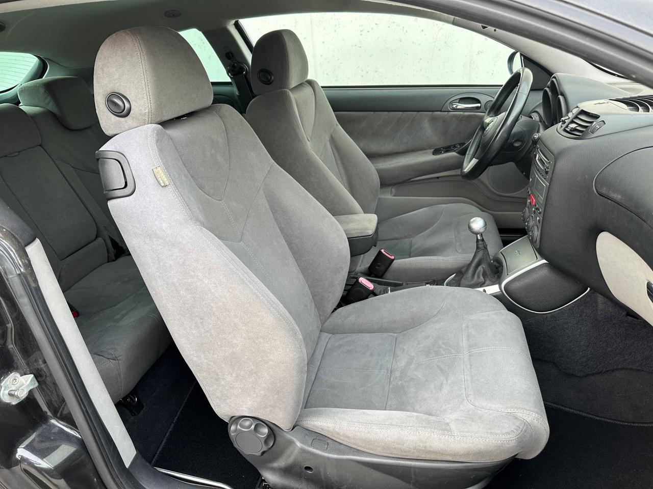 Alfa Romeo GT 1.8 16V TS